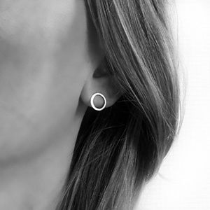 Minimalist Silver Circle Stud Earrings